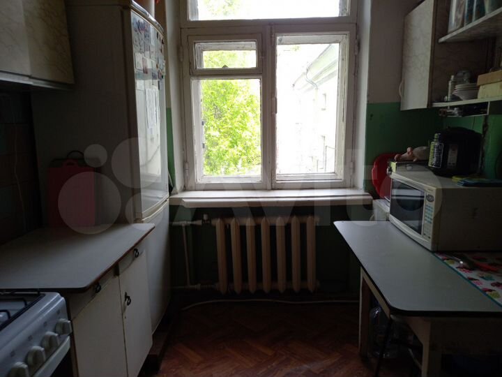 Доля в 3-к. квартире, 81 м², 3/3 эт.