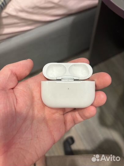 Продам беспроводные наушники Apple AirPods Pro (2)