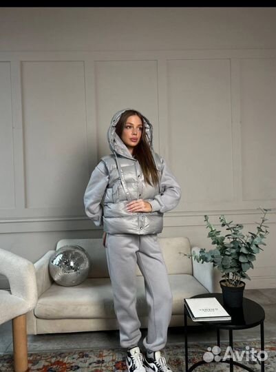 Костюм женский тройка(костюм +жилет)