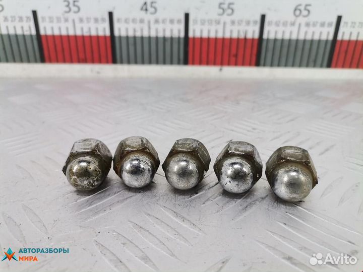 Болт колесный Toyota Avensis 2 (T250) 2005