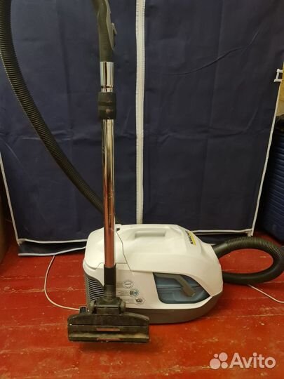 Пылесос Karcher DS 6 Premium Mediclean