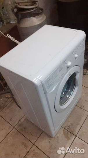 Стиральная машина indesit