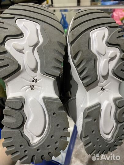 Новые с биркой на девочку обувь