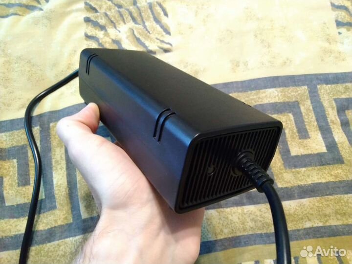 Блок питания X-Box 360 12 В - 10.83 А (135W)
