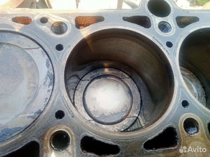 Двигатель Audi A4 B5 1.6л (ADP)