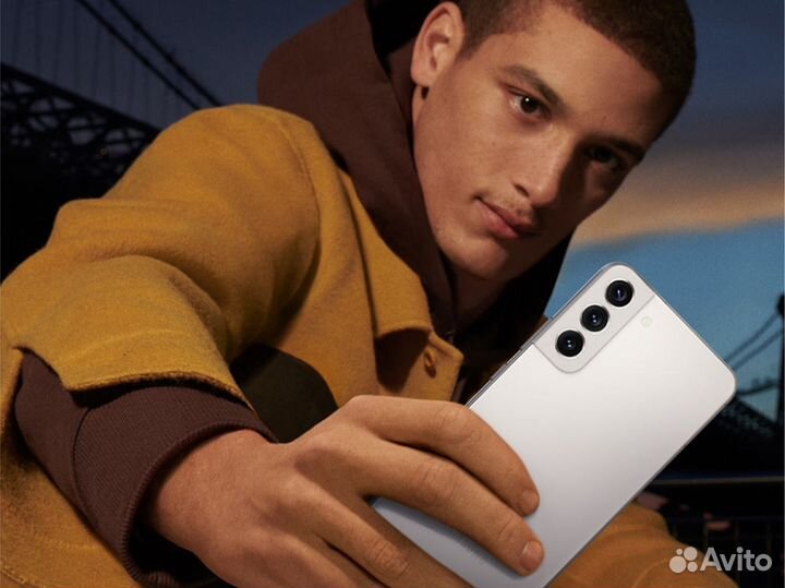 Samsung Galaxy S22, 8/128 ГБ