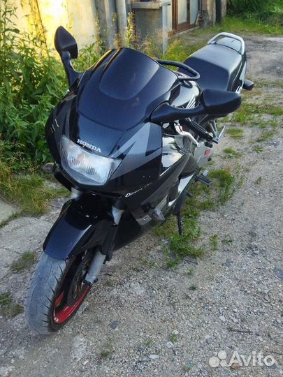 Мотоцыкл honda CBR 600F