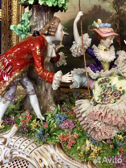 В саду. Высота 44 см. Sitzendorf