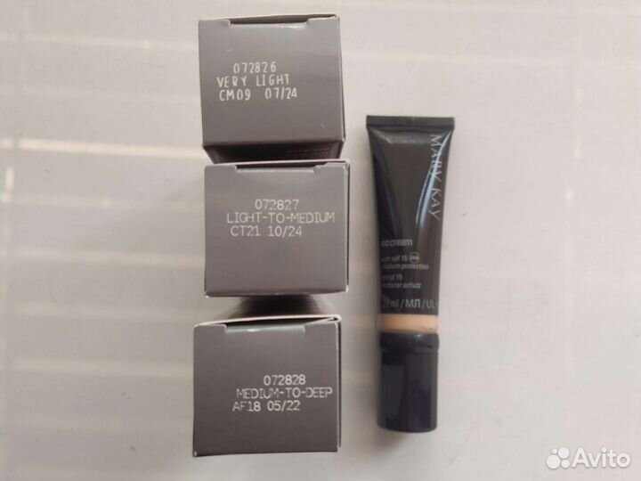 Тональный крем и пудра Мary Kay