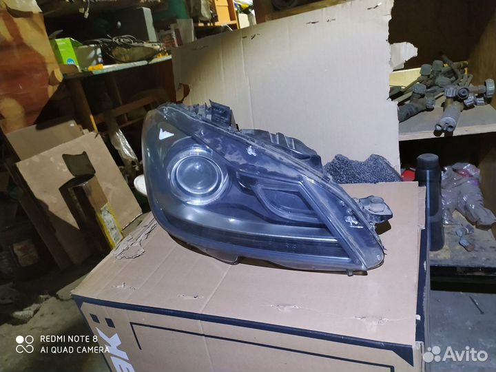 Фара правая Мерседес W204 рестайл