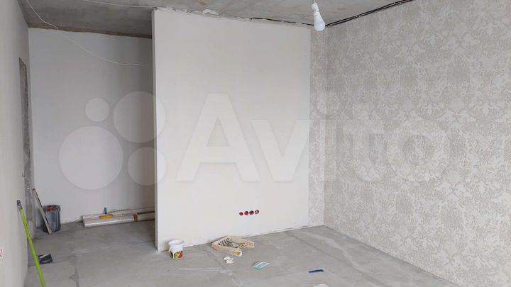 2-к. квартира, 65 м², 13/17 эт.