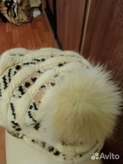 Шапка женская вязаная объемная