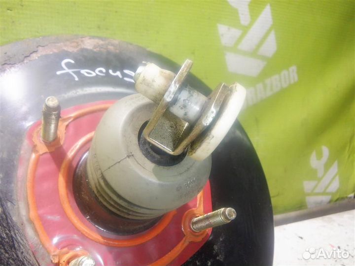 Усилитель тормозов вакуумный Форд Фокус 1