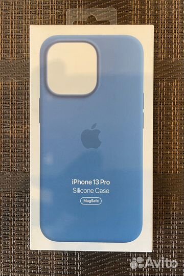Оригинальные чехлы для iPhone 13