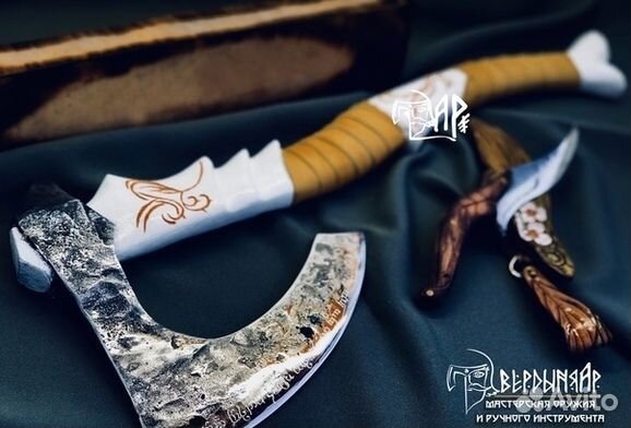 Кованый топор ручной работы Эльфийский