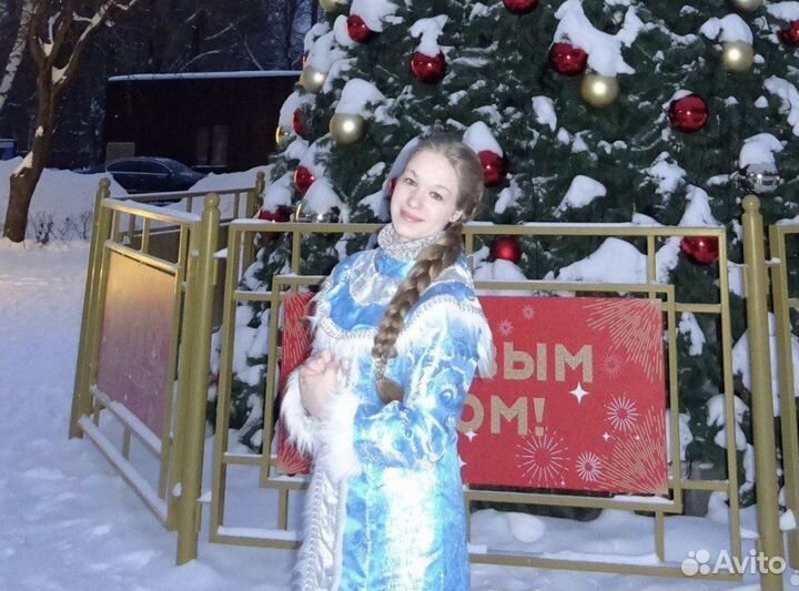 Поздравление Деда мороза и Снегурочки