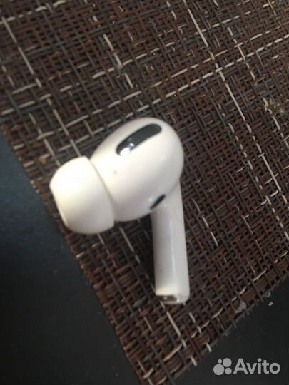 Airpods pro 1 наушник правый
