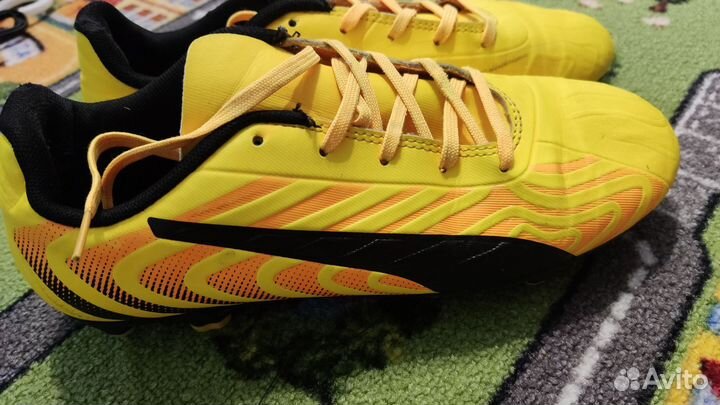 Футбольные бутсы puma