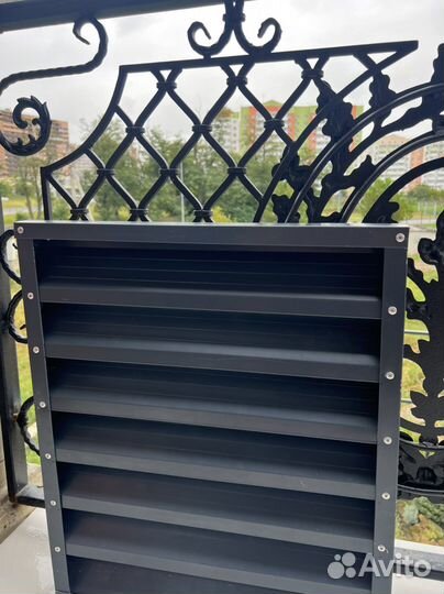 Рабочий в жестяной цех,жестянщик