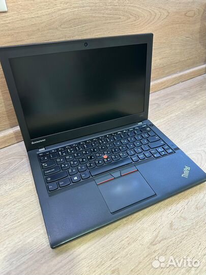 Продам 2 Ноутбука Lenovo X250 и Докстанцию