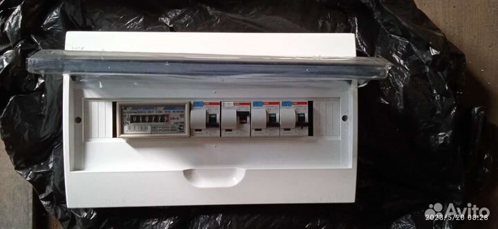 Шиток электрический с счетчиком