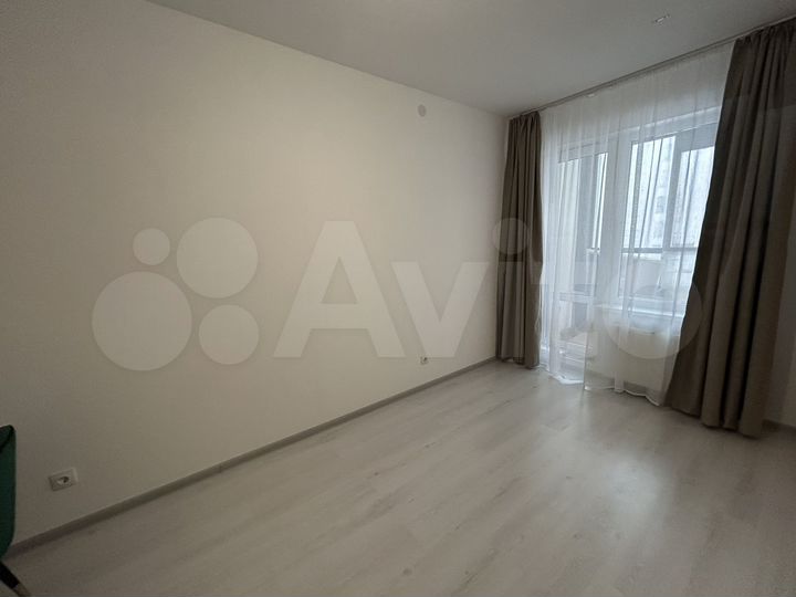 2-к. квартира, 55 м², 3/8 эт.