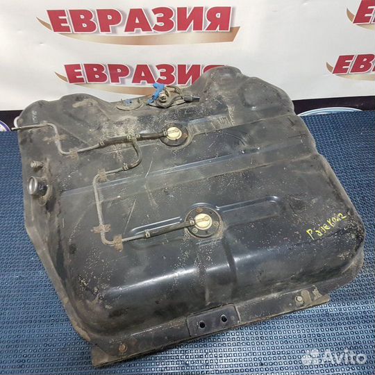 Бак топливный Mitsubishi Pajero V45W 6J72 1994