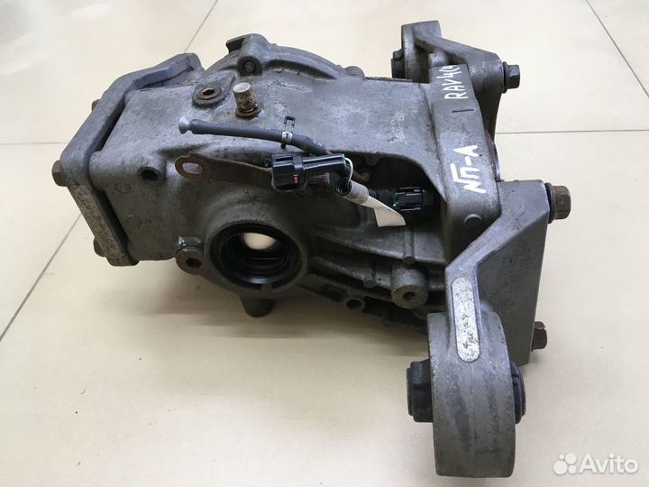 Редуктор задний Toyota RAV4 (40)