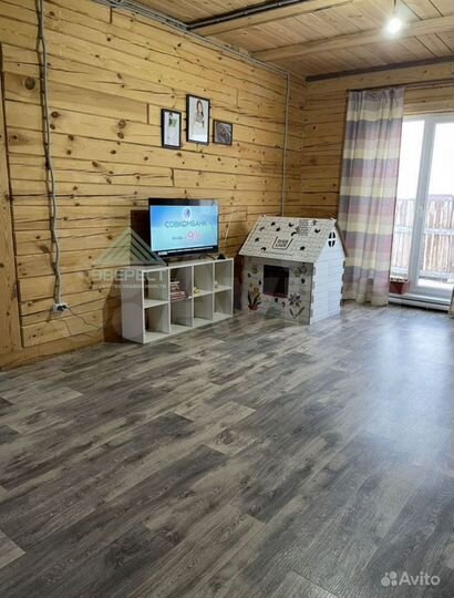 Дом 100 м² на участке 8 сот.