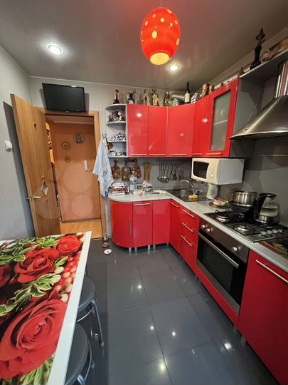 3-к. квартира, 62 м², 3/9 эт.