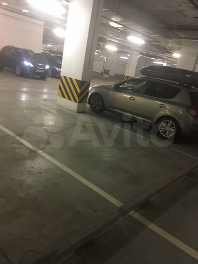 Машиноместо, 10 м²