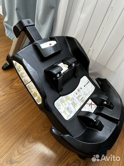 Коляска автокресло doona с базой isofix