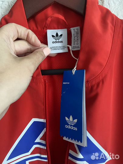 Куртка бомбер adidas