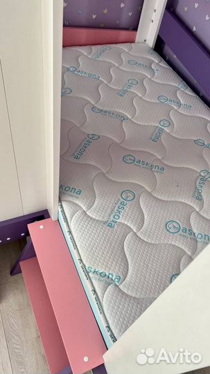 Продаю детскую кровать(домик) для 2х детей