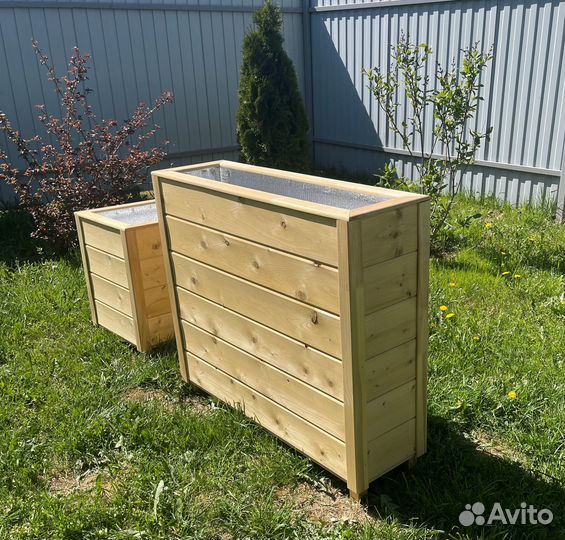 Деревянные уличные кашпо