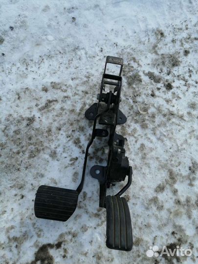 Педальный узел Renault Megane 2. AT