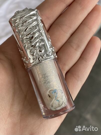 Жидкие тени flower knows