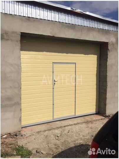 Секционные ворота