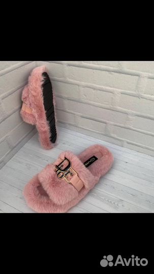 Теплые тапочки женские