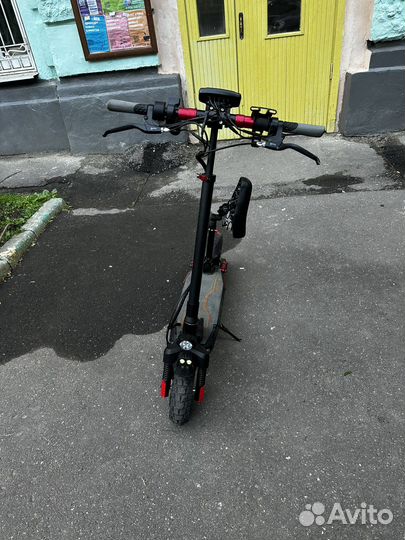 Самокат взрослый электрический бу