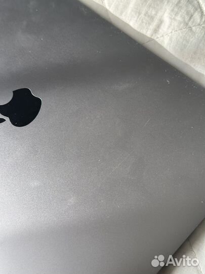 Macbook pro 13 touch bar