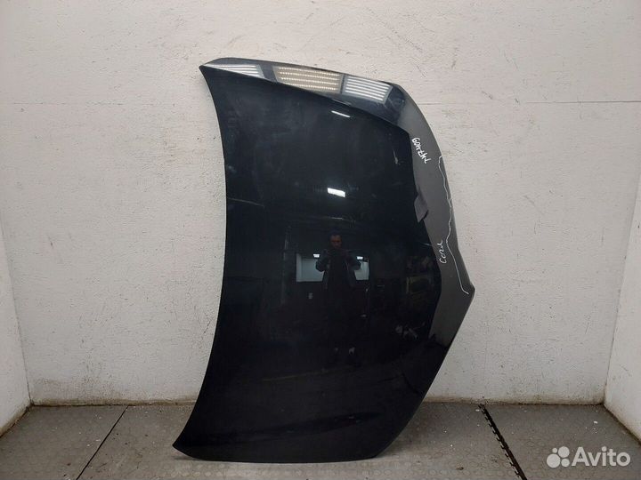 Капот Toyota Auris E18 2012, 2016