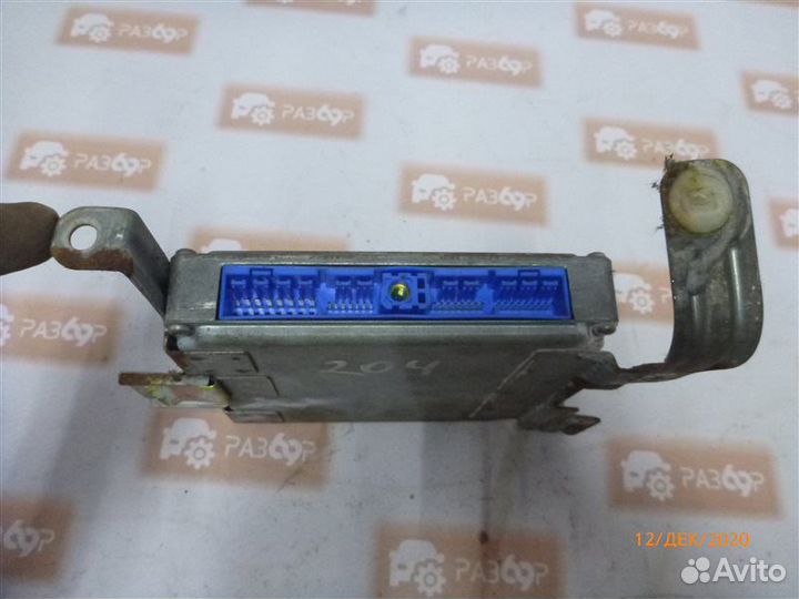 Блок управления двс Nissan Primera P10 CR20 1993