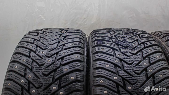 Nokian Tyres Hakkapeliitta 8 225/45 R17 94T