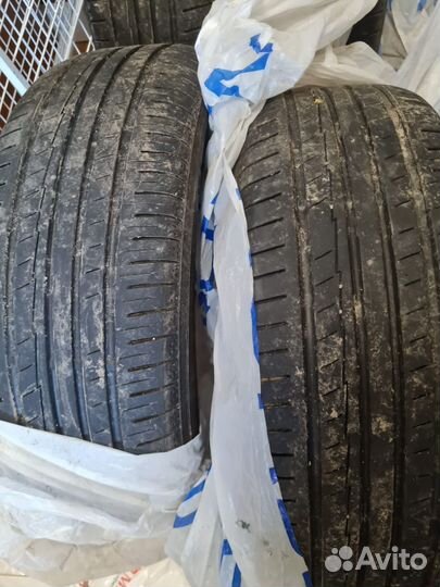 Yokohama BluEarth AE01 215/60 R16 99V