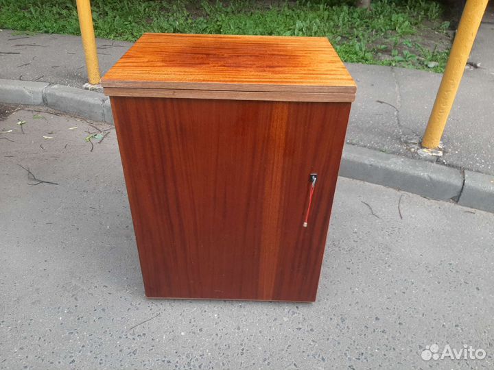 Швейная машина Подольск 142 как новый