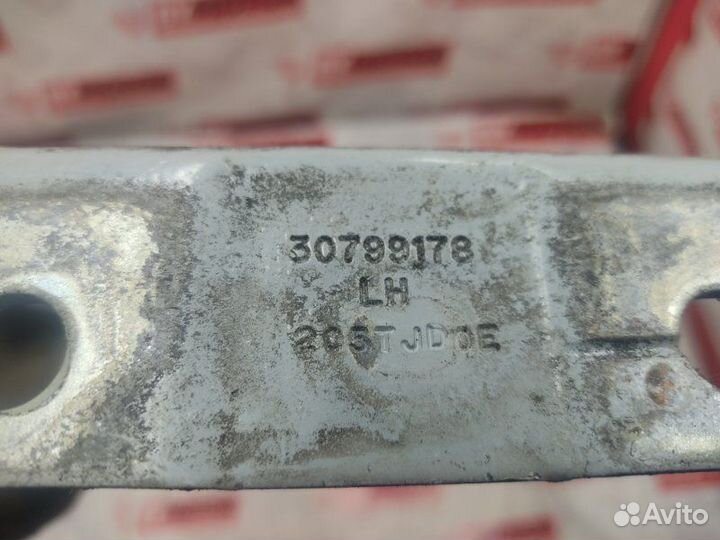 Петля капота левая Volvo S60 2.4D5 2011