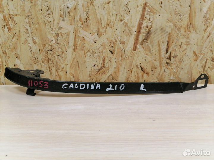 Планка под фары правая Toyota Caldina AT211