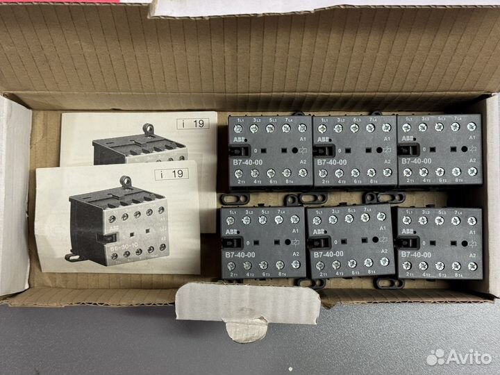 Миниконтактор ABB B7-40-00 12A(20А)