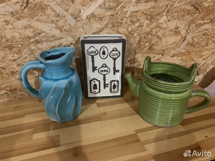 Предметы интерьера -вазы, кашпо и тд